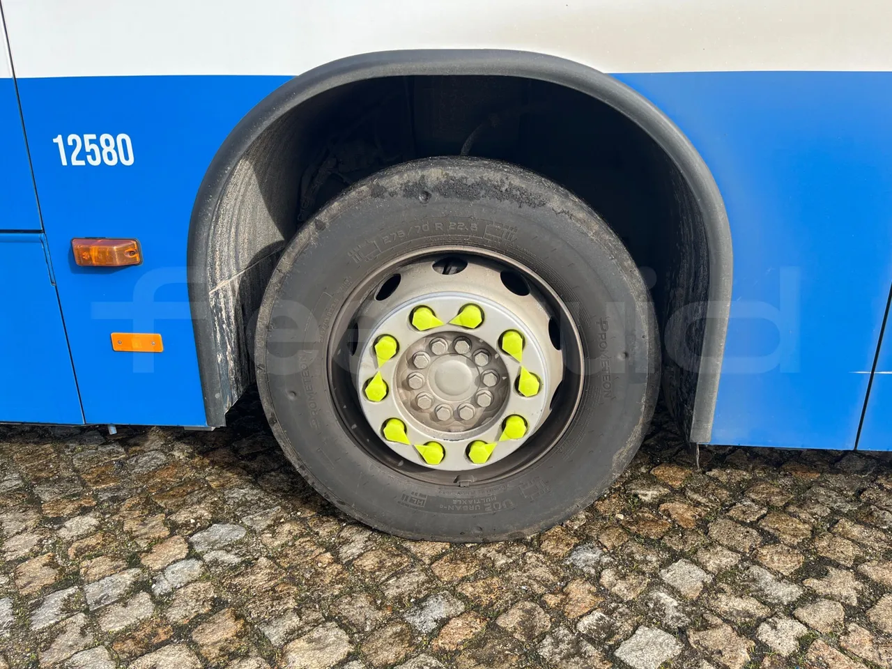 Mercedes-Benz Conecto 628881 - Euro6 - 220kW - 12.134mt - rear left tire photo