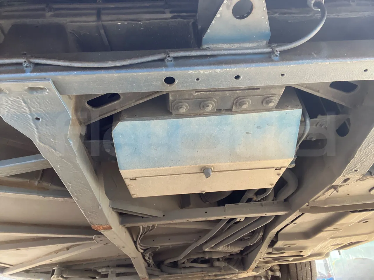 Mercedes-Benz Conecto 628881 - Euro6 - 220kW - 12.134mt - front axle left side