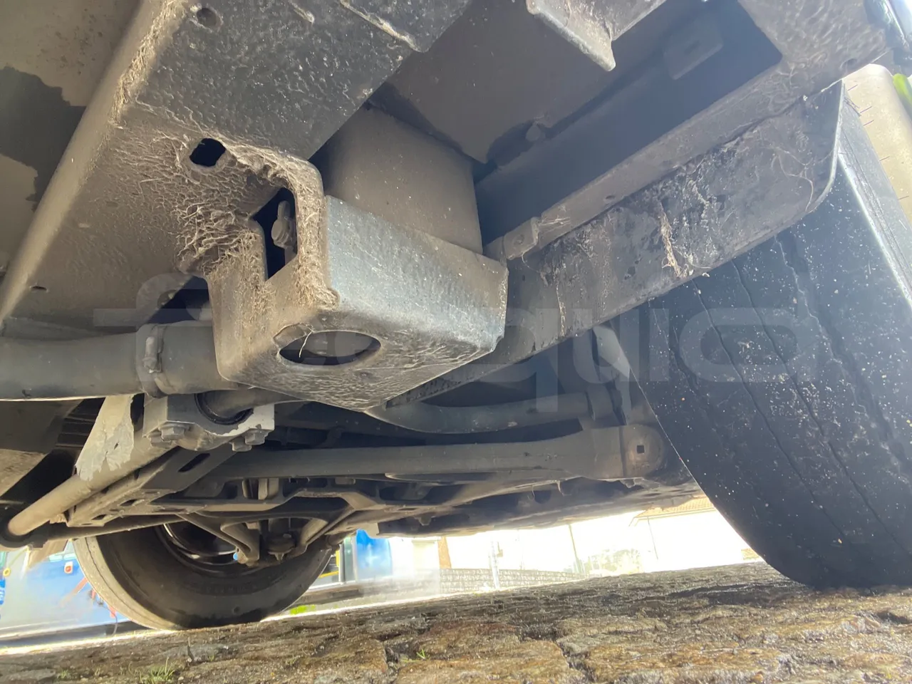 Mercedes-Benz Conecto 628881 - Euro6 - 220kW - 12.134mt - front undercarriage from front