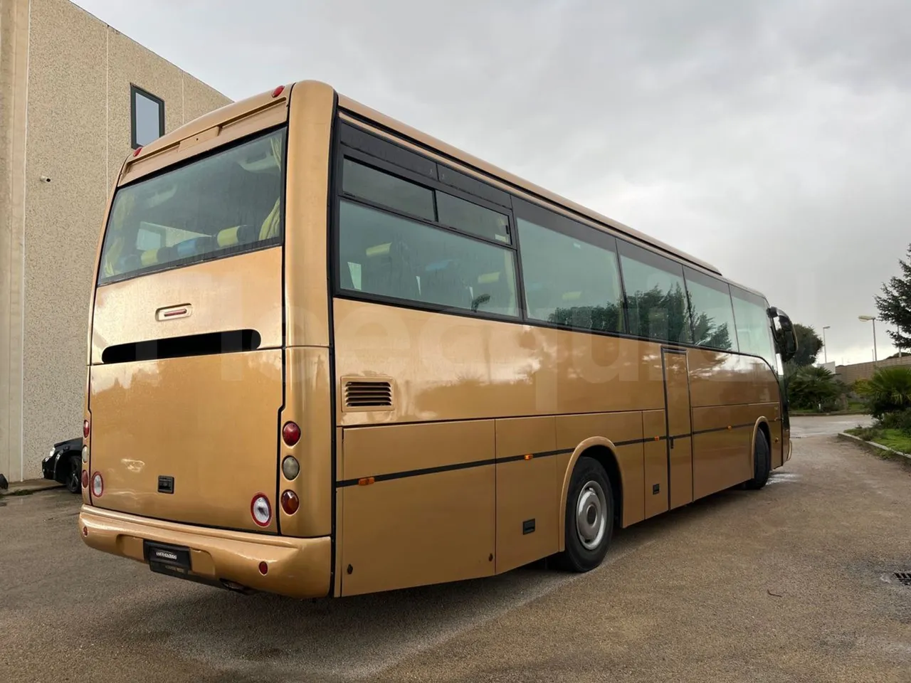 Irisbus Domino Orlandi 2001 397E 12.35 - Euro3 - 259kW - 12mt - 3/4 right rear doors closed