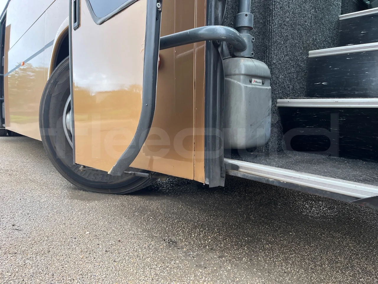 Irisbus Domino Orlandi 2001 397E 12.35 - Euro3 - 259kW - 12mt - door mechanism photo