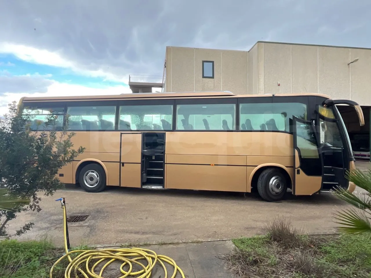 Irisbus Domino Orlandi 2001 397E 12.35 - Euro3 - 259kW - 12mt - right side doors open