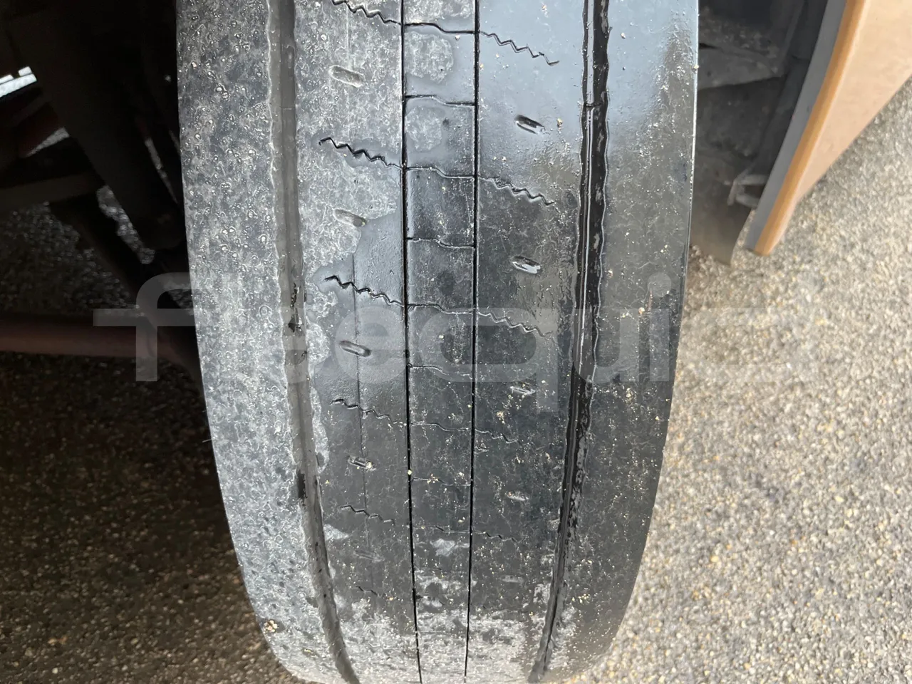 Irisbus Domino Orlandi 2001 397E 12.35 - Euro3 - 259kW - 12mt - rear left tire photo