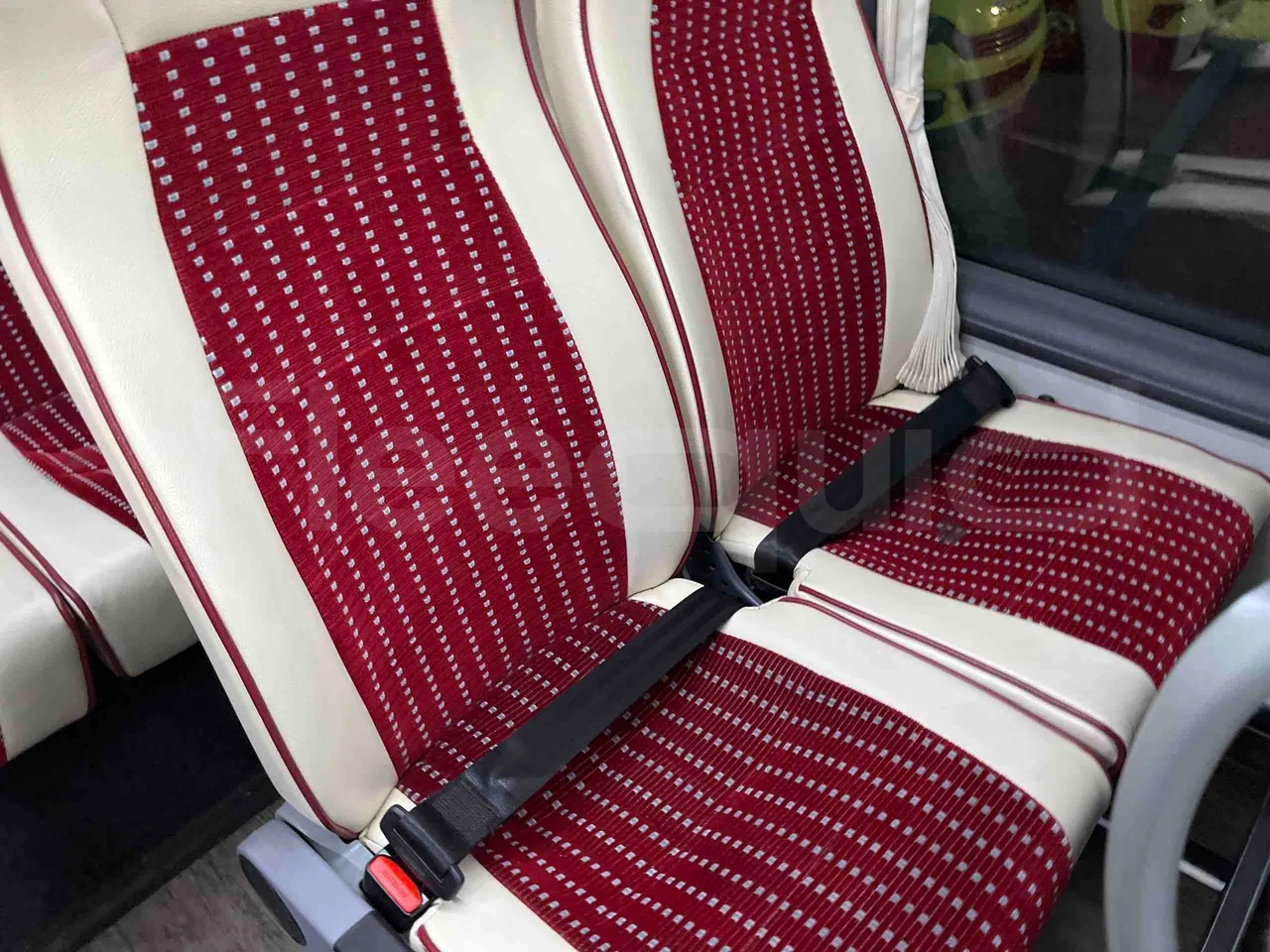 Iveco Ferqui Nora - EUR6 - 162kW - 9.070m - central seat safety belt