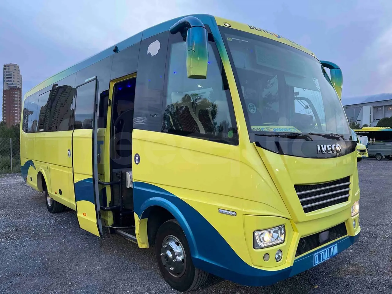 Iveco Ferqui Nora - EUR6 - 162kW - 9.070m - Base cover photo