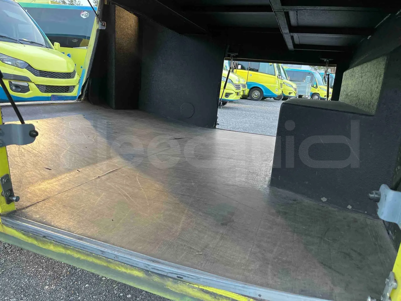 Iveco Ferqui Nora - EUR6 - 162kW - 9.070m - internal frame rust check