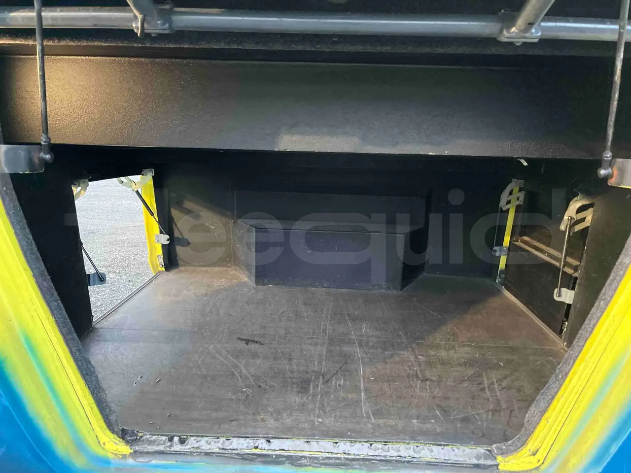 Iveco Ferqui Nora - EUR6 - 162kW - 9.070m - luggage rack photo