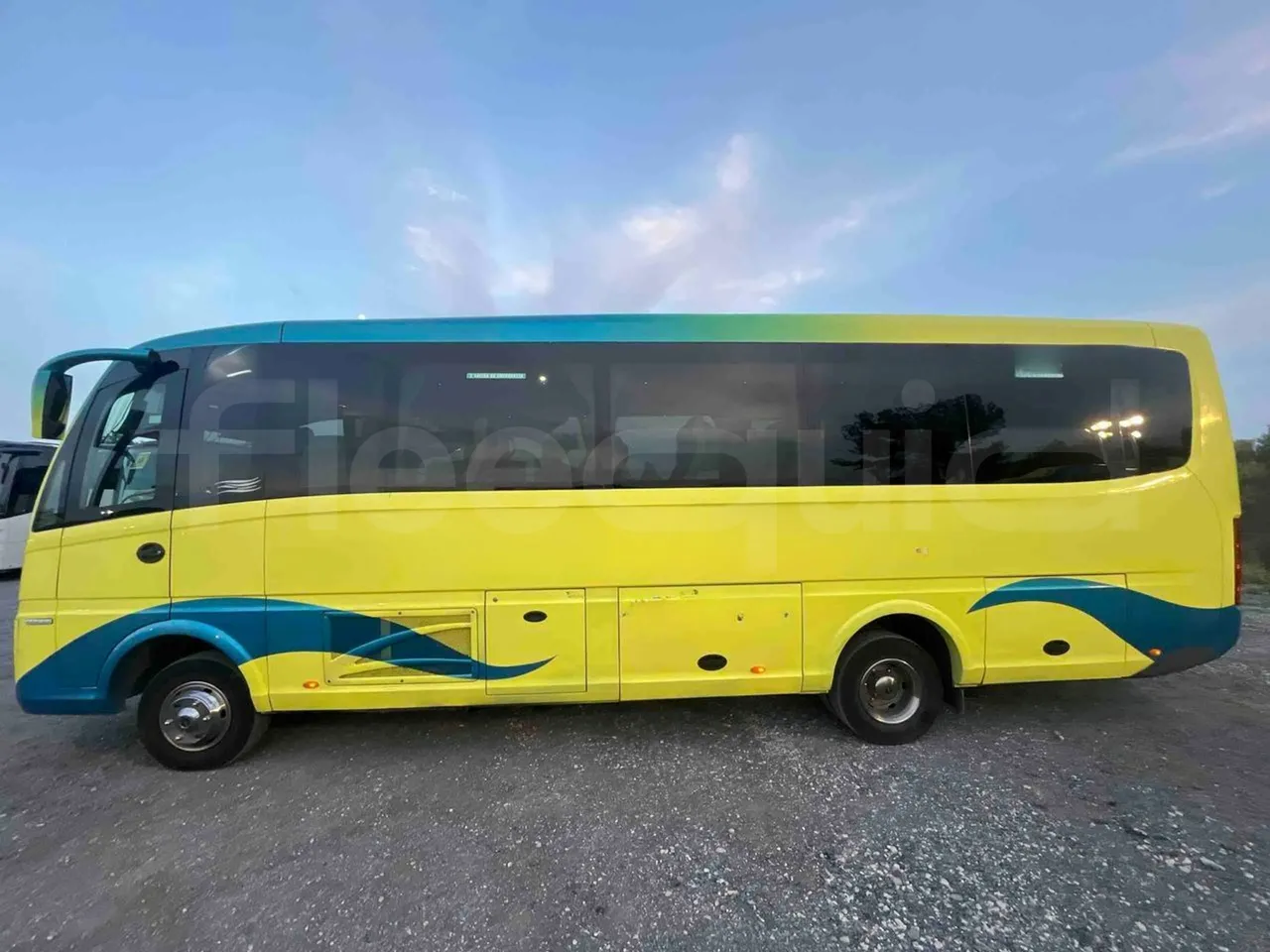 Iveco Ferqui Nora - EUR6 - 162kW - 9.070m - left side photo