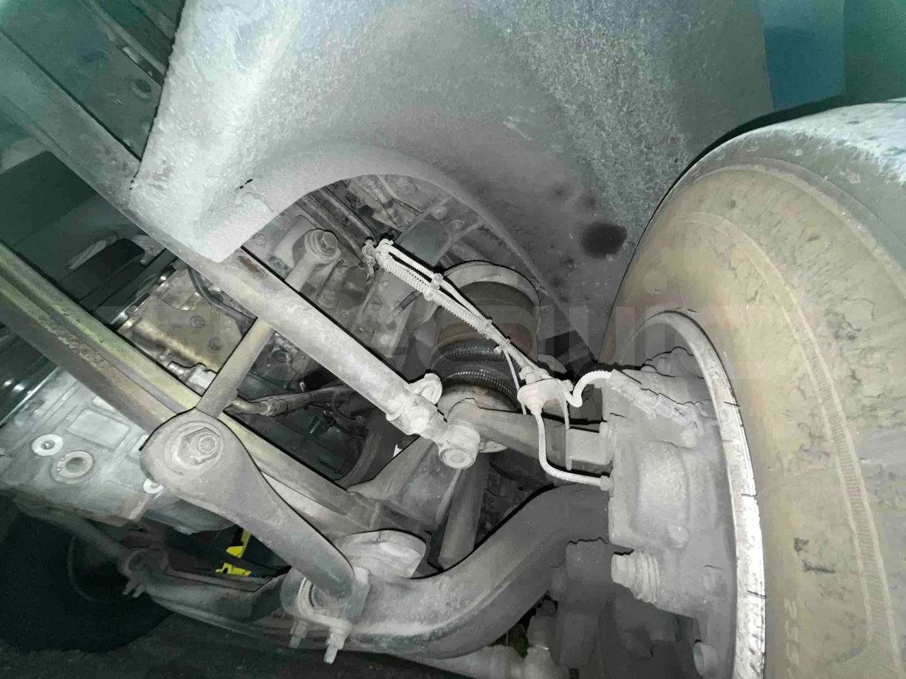 Iveco Ferqui Nora - EUR6 - 162kW - 9.070m - front axle right side