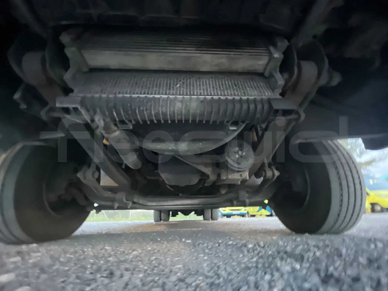 Iveco Ferqui Nora - EUR6 - 162kW - 9.070m - front undercarriage from front