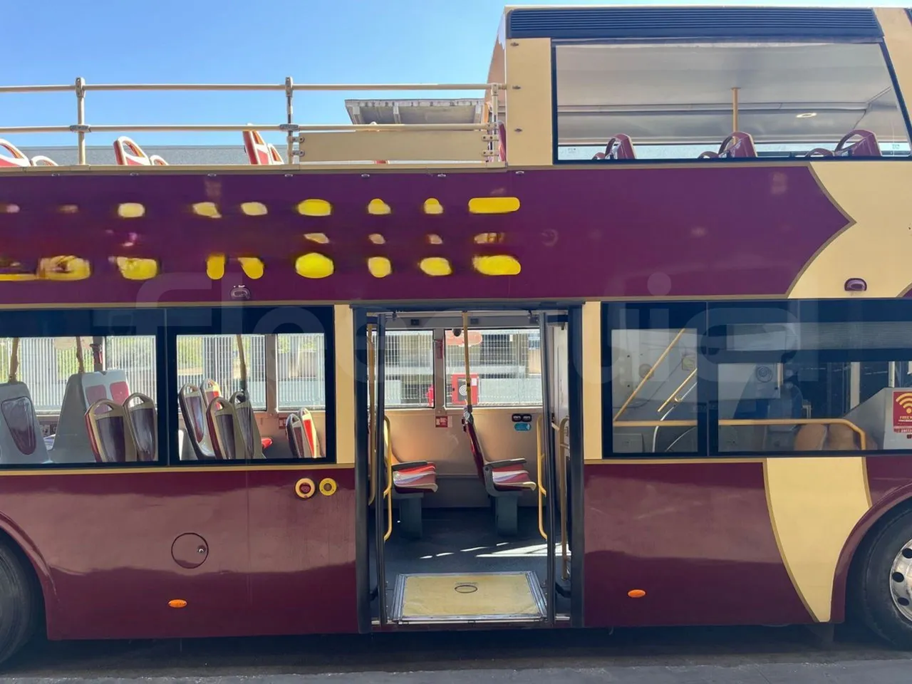 Ankai HFF6110GS1 ANKAI - Euro5 - 209kW - 11.400mt - front door 2 open