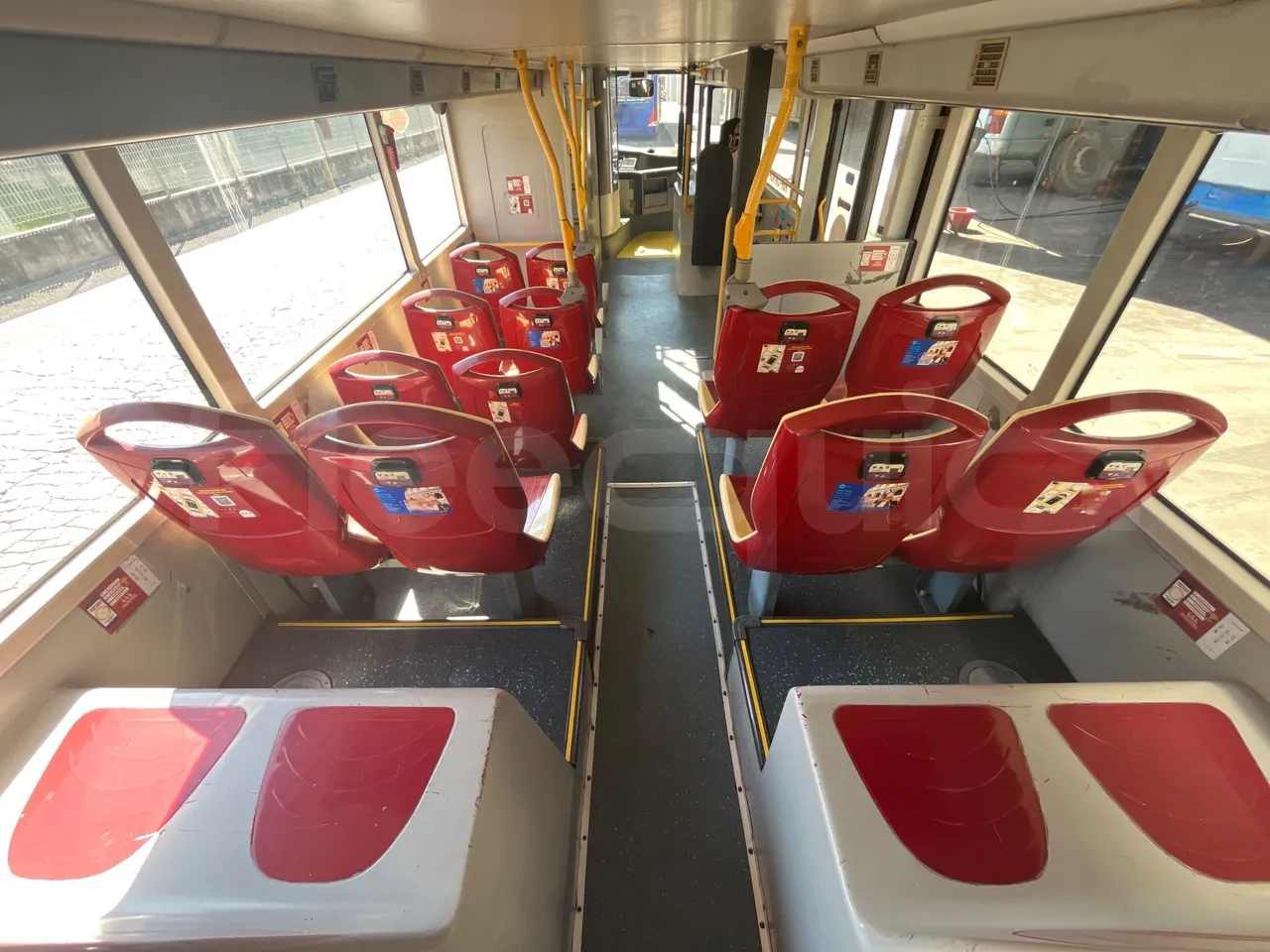 Ankai HFF6110GS1 ANKAI - Euro5 - 209kW - 11.400mt - jack and driver keys