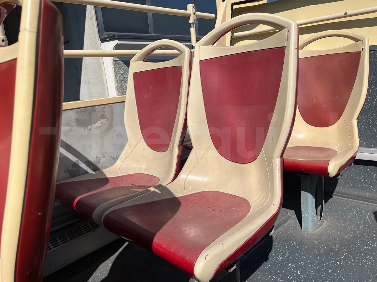 Ankai HFF6110GS1 ANKAI - Euro5 - 209kW - 11.400mt - central seat safety belt