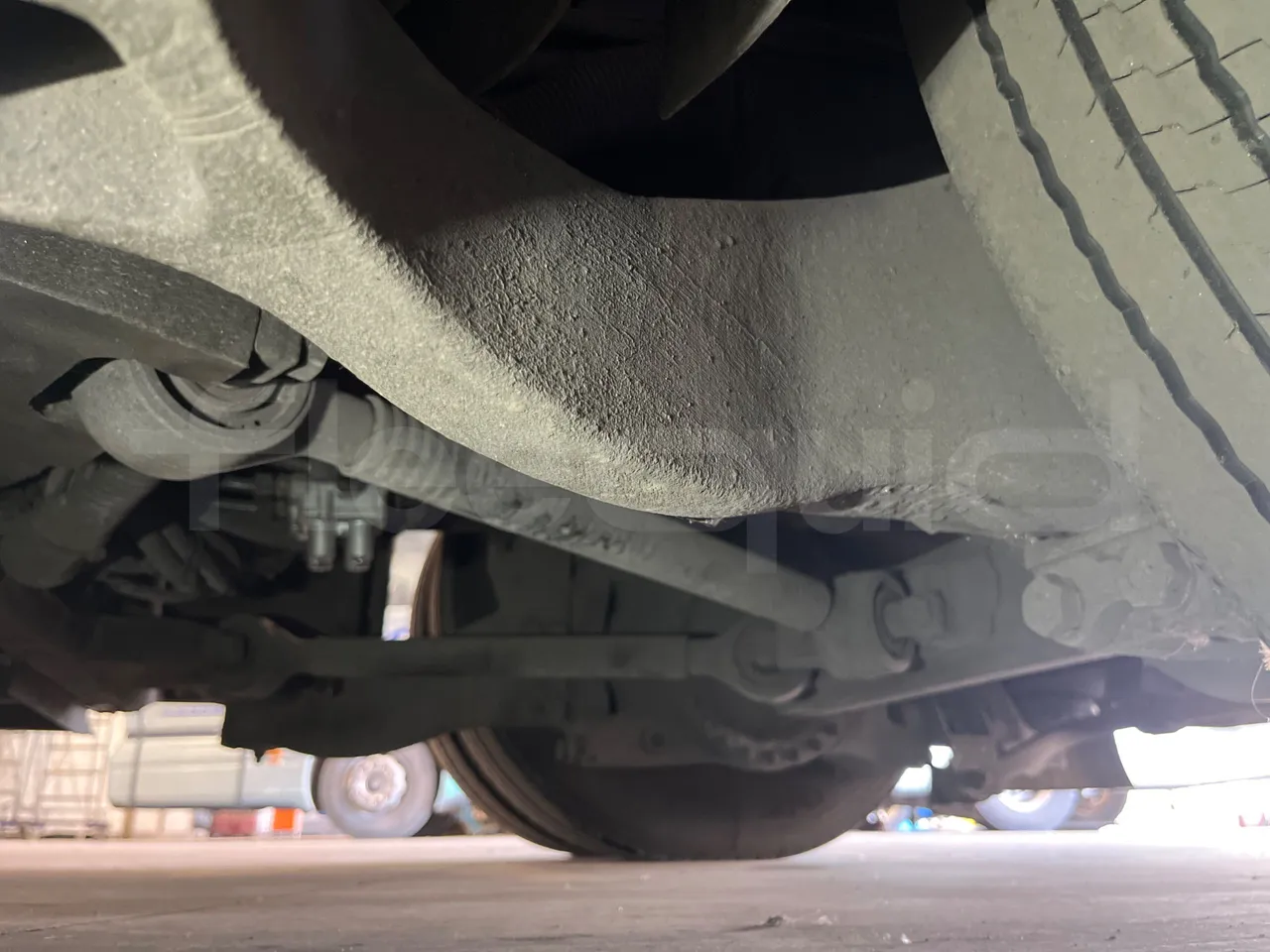 Ankai HFF6110GS1 ANKAI - Euro5 - 209kW - 11.400mt - axle 2 discs left