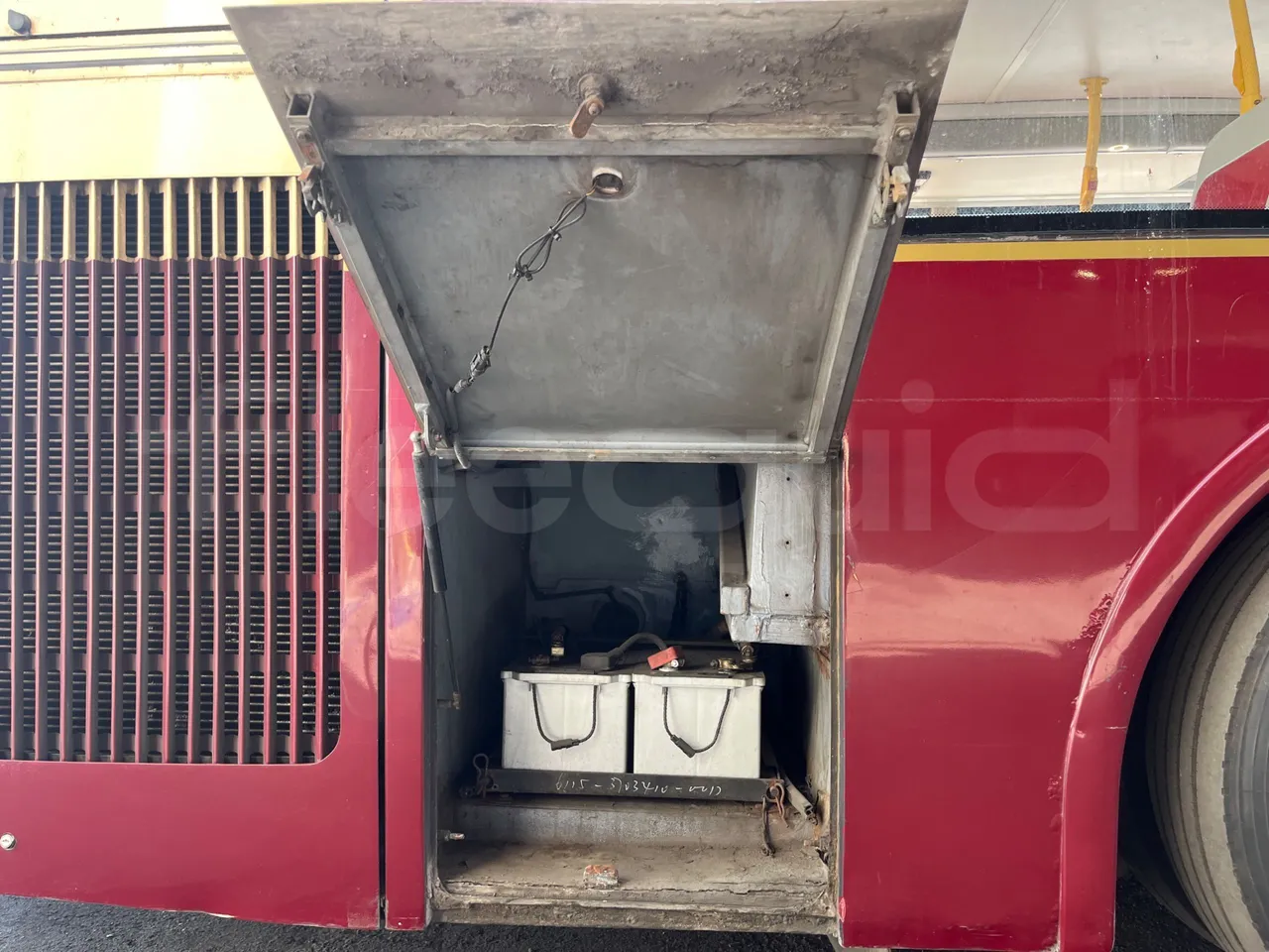 Ankai HFF6110GS1 ANKAI - Euro5 - 209kW - 11.400mt - external compartments photo