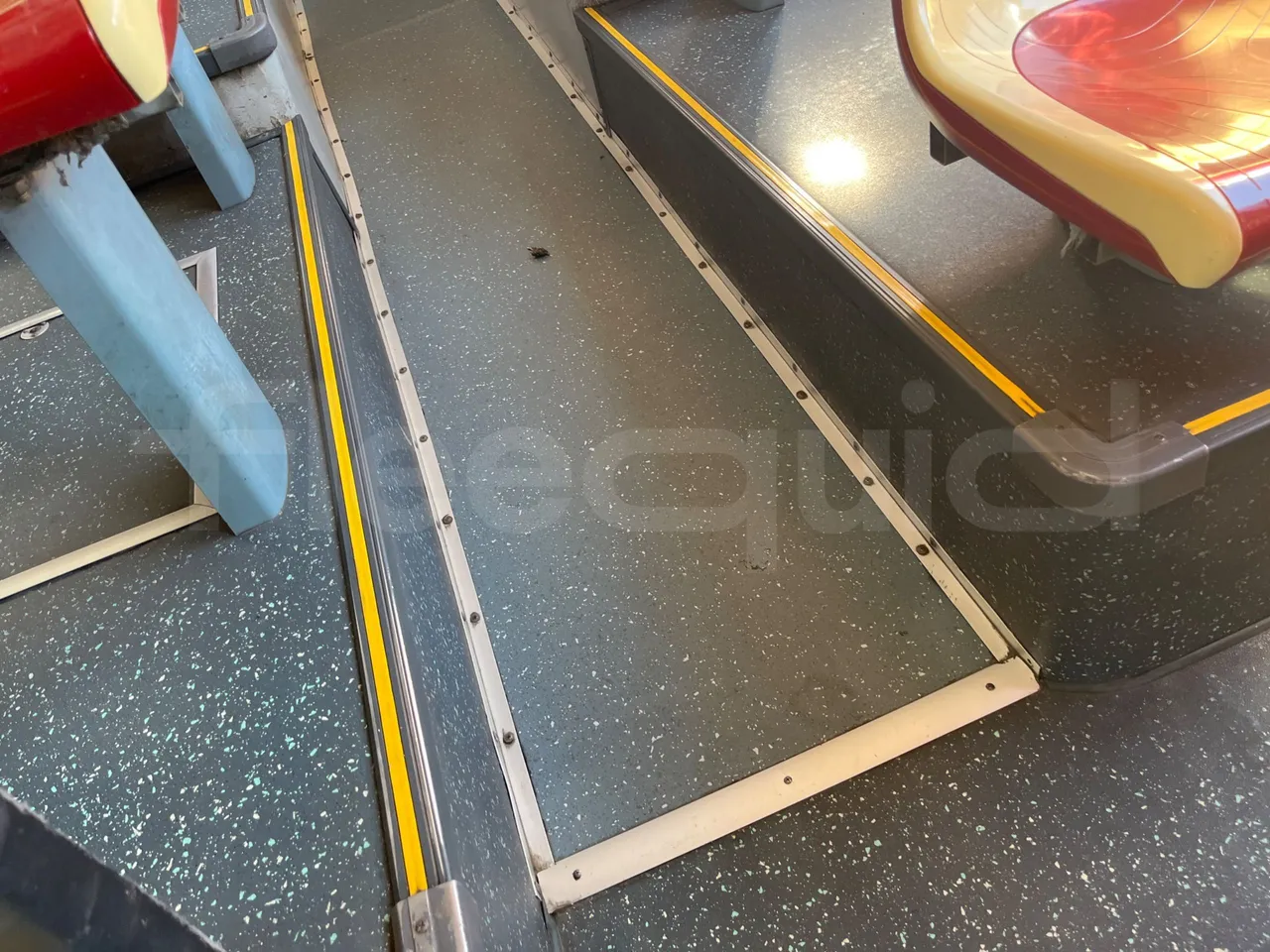 Ankai HFF6110GS1 ANKAI - Euro5 - 209kW - 11.400mt - floor hatches photo