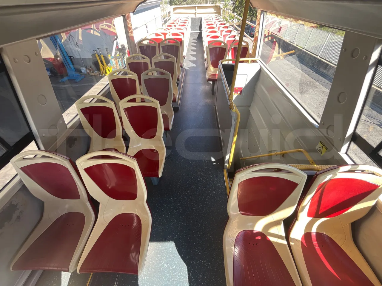 Ankai HFF6110GS1 ANKAI - Euro5 - 209kW - 11.400mt - reverse view middle aisle