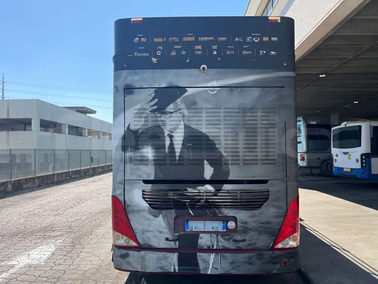 Ankai HFF6110GS1 ANKAI - Euro5 - 209kW - 11.400mt - rear hatch closed