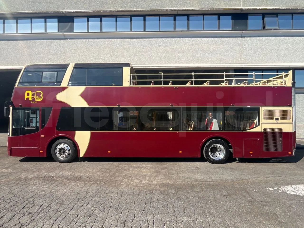 Ankai HFF6110GS1 ANKAI - Euro5 - 209kW - 11.400mt - left side photo