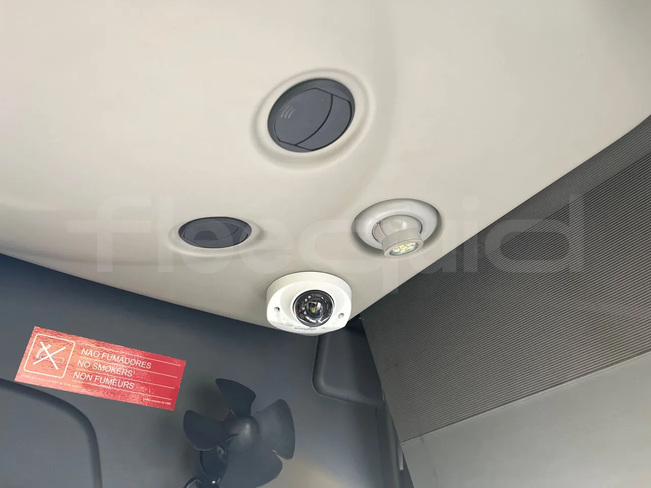 Volvo 9700-B8R B6SC 9700S - Euro 6 - 240 kW - 14.980 mt - camera accessories photo