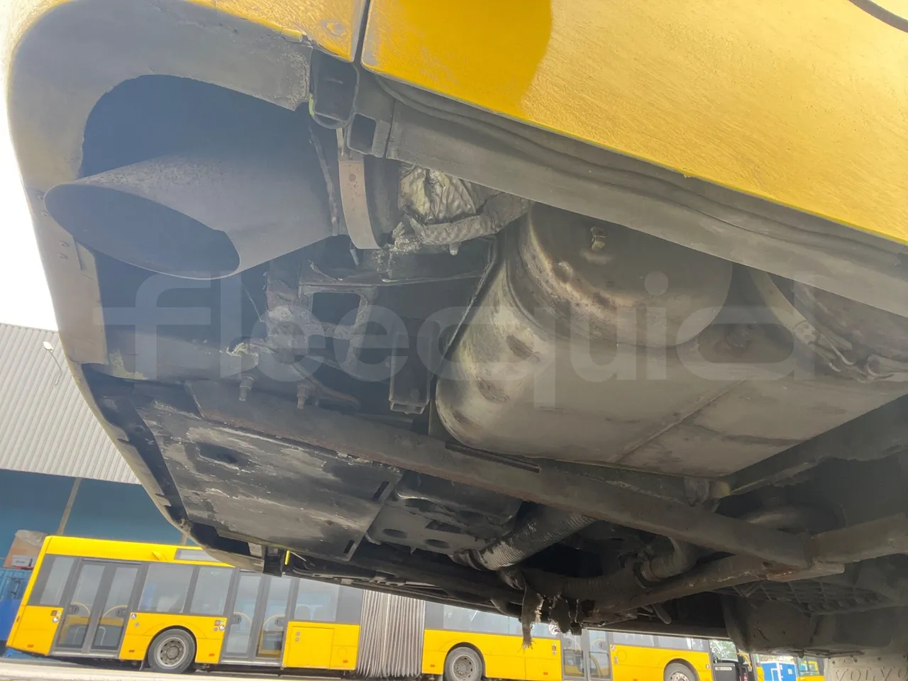 Volvo 9700-B8R B6SC 9700S - Euro 6 - 240 kW - 14.980 mt - axel 2 air springs 1 left