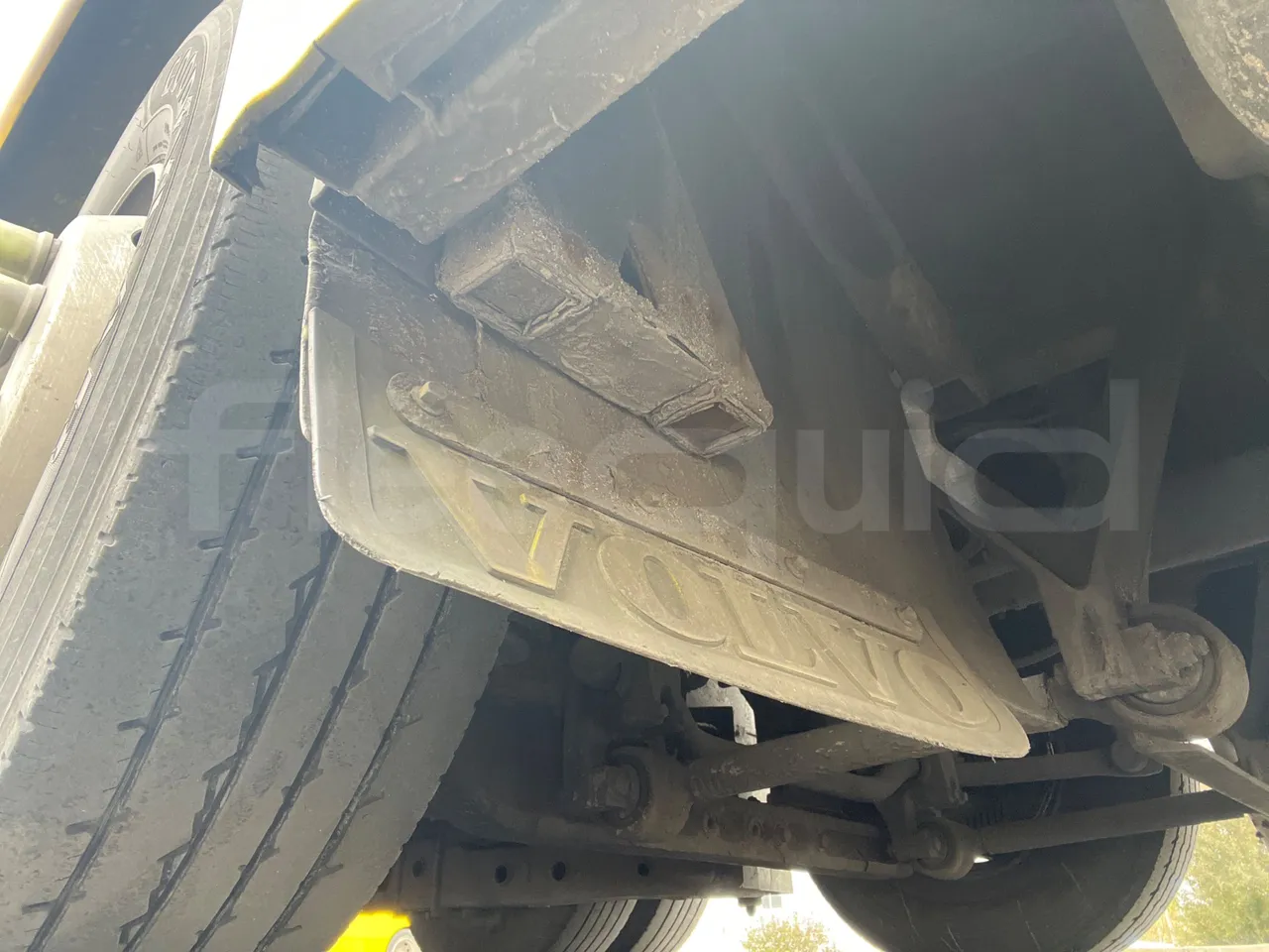 Volvo 9700-B8R B6SC 9700S - Euro 6 - 240 kW - 14.980 mt - axel 2 air springs 1 right