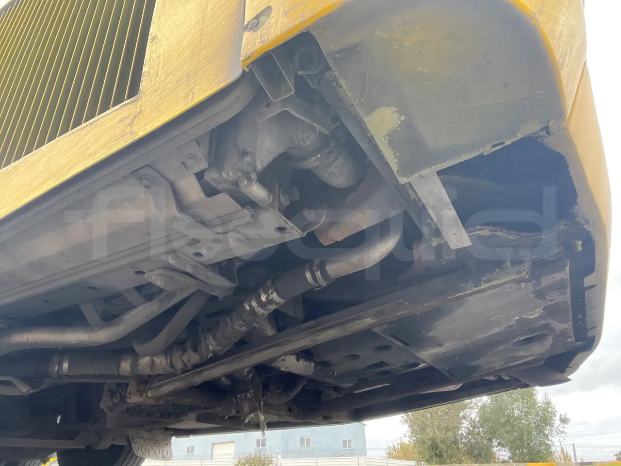 Volvo 9700-B8R B6SC 9700S - Euro 6 - 240 kW - 14.980 mt - axle 2 caliper brakes left