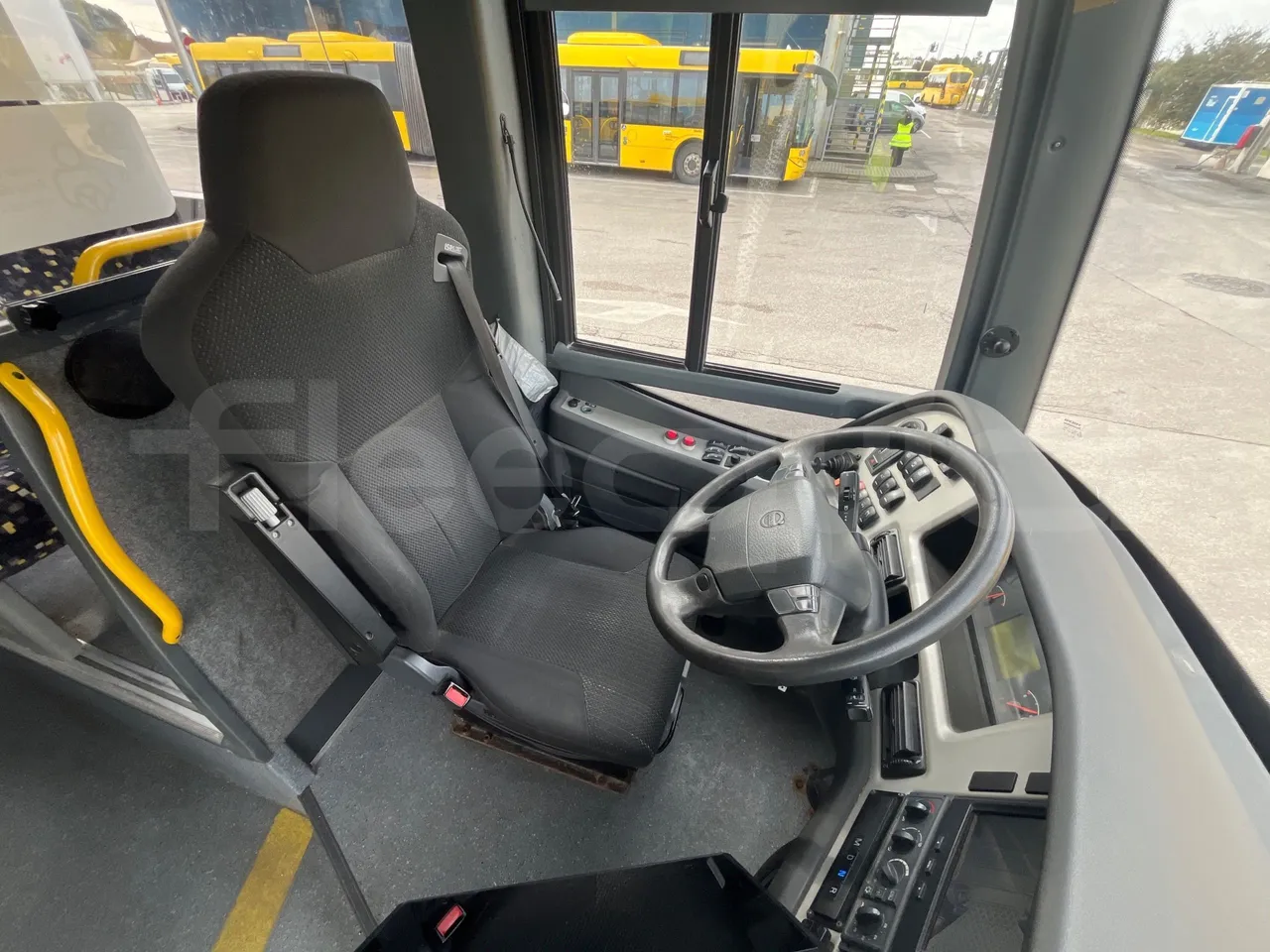 Volvo 9700-B8R B6SC 9700S - Euro 6 - 240 kW - 14.980 mt - driver's seat photo