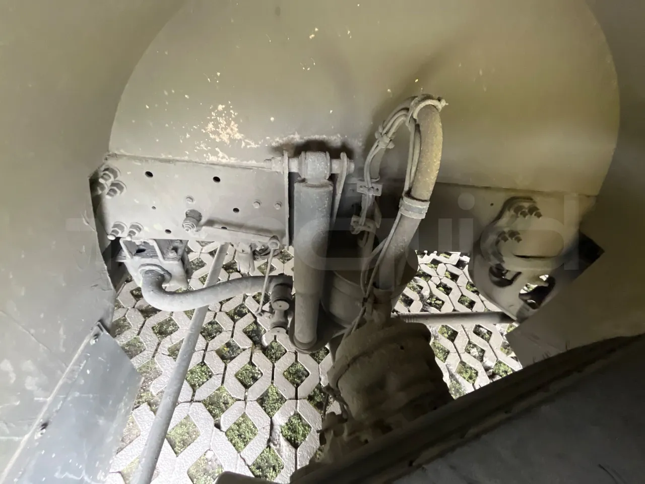 Volvo 9700-B8R B6SC 9700S - Euro 6 - 240 kW - 14.980 mt - front brake calipers right