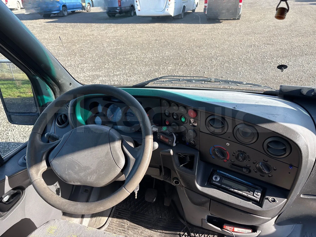 Iveco A50C17 f1CE - EURO4-122kw-7.800m - buttons panels on