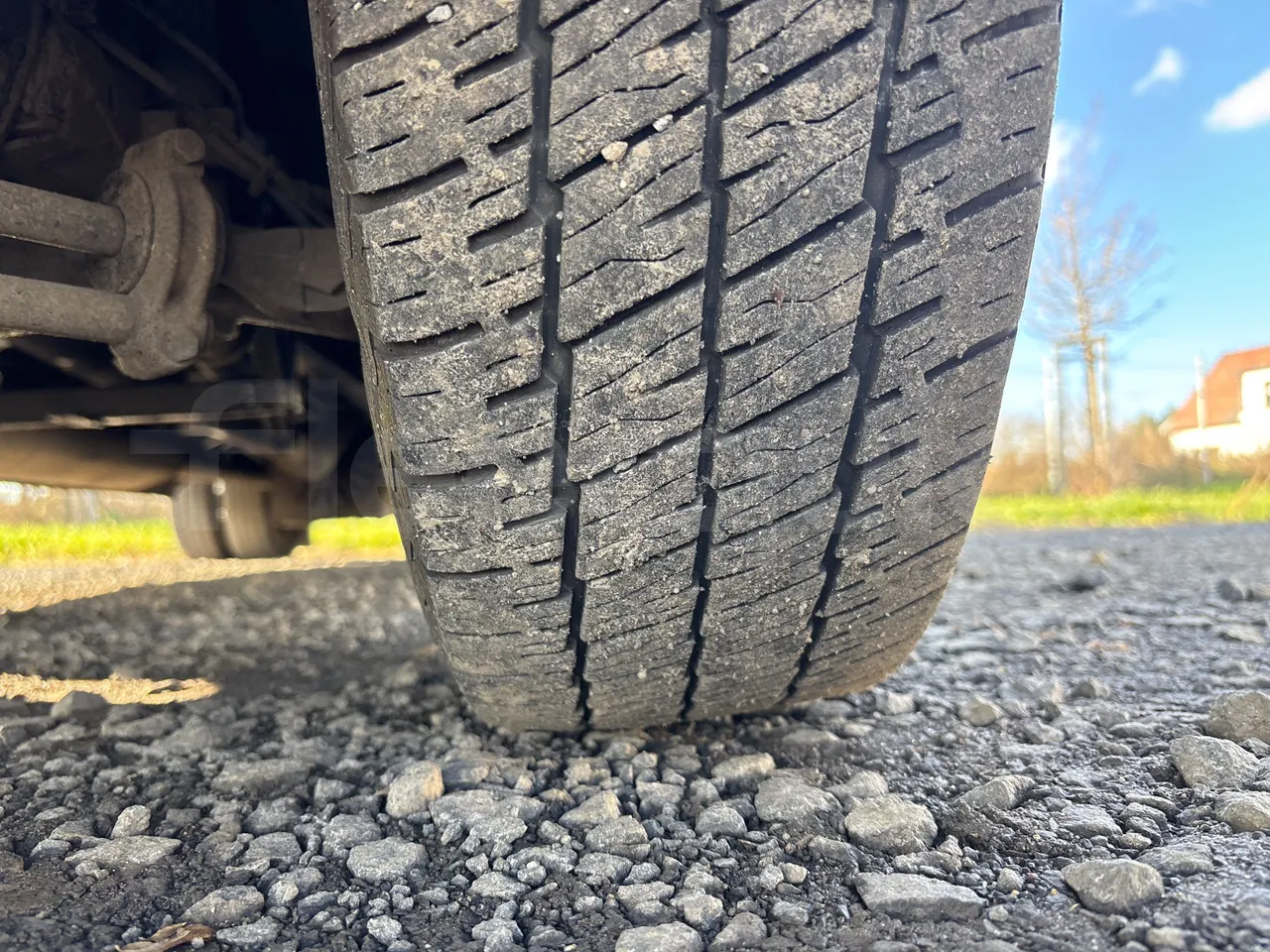 Iveco A50C17 f1CE - EURO4-122kw-7.800m - tread condition front tires left