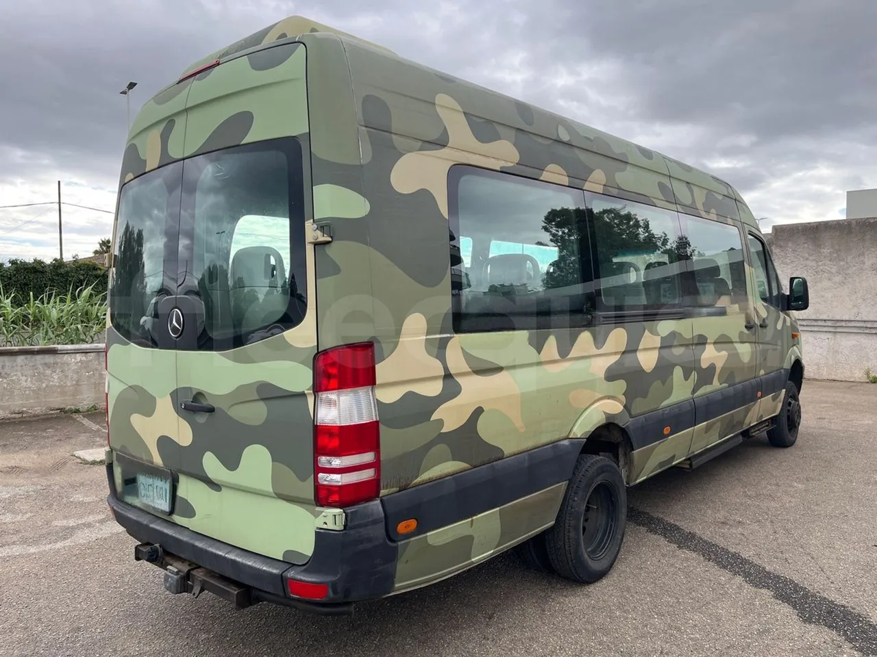 Mercedes-Benz Sprinter 516CDI - EUR5 - 120kW - 7.345m - 3/4 right rear doors closed