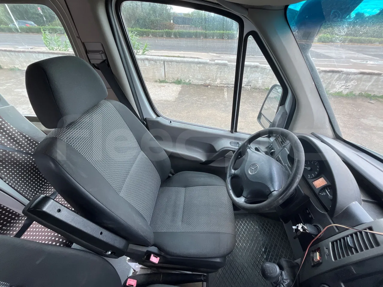 Mercedes-Benz Sprinter 516CDI - EUR5 - 120kW - 7.345m - driver's seat photo