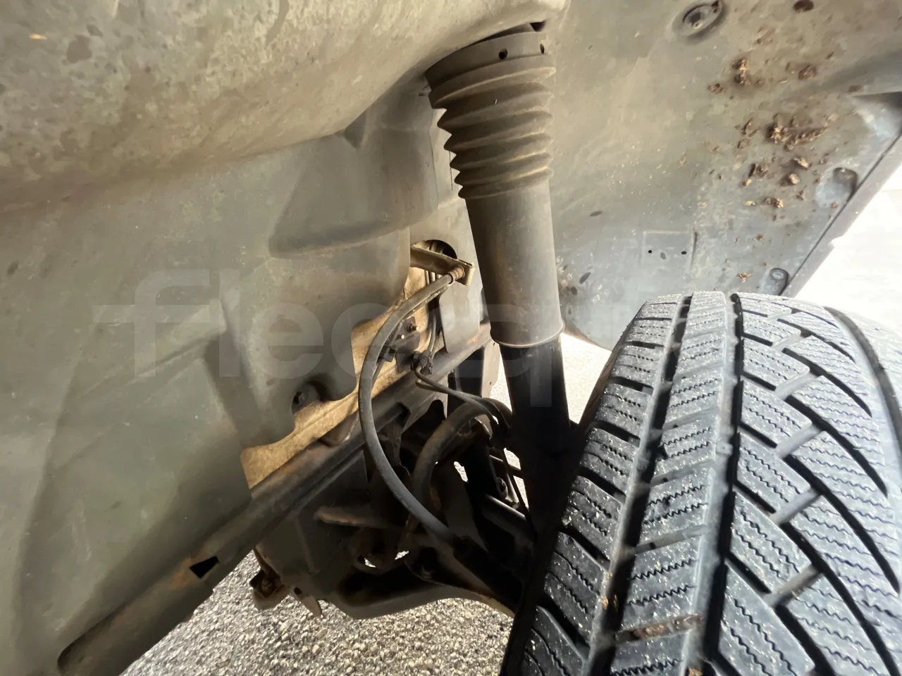 Mercedes-Benz Sprinter 516CDI - EUR5 - 120kW - 7.345m - front shock absorbers right