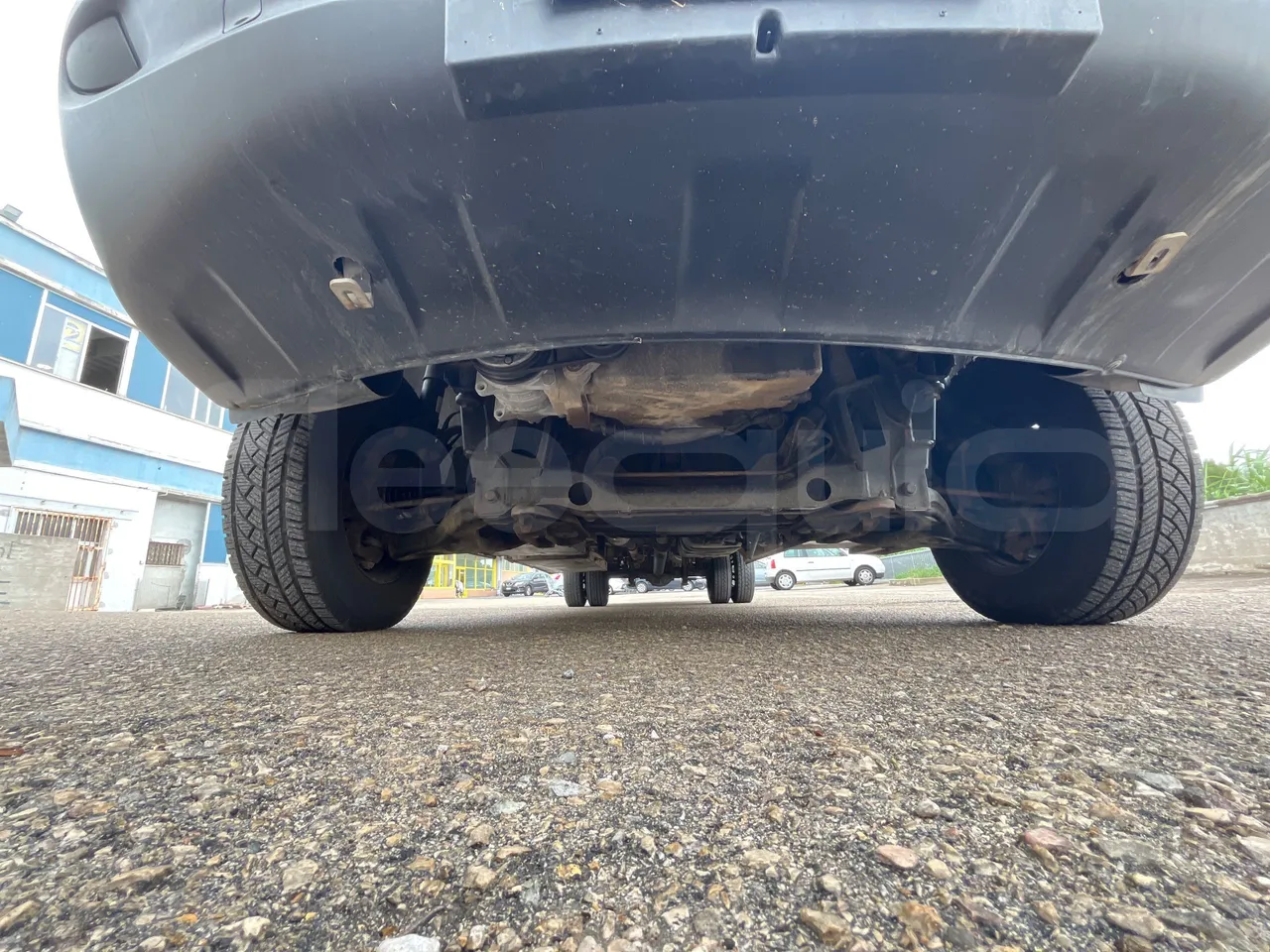 Mercedes-Benz Sprinter 516CDI - EUR5 - 120kW - 7.345m - front undercarriage from front