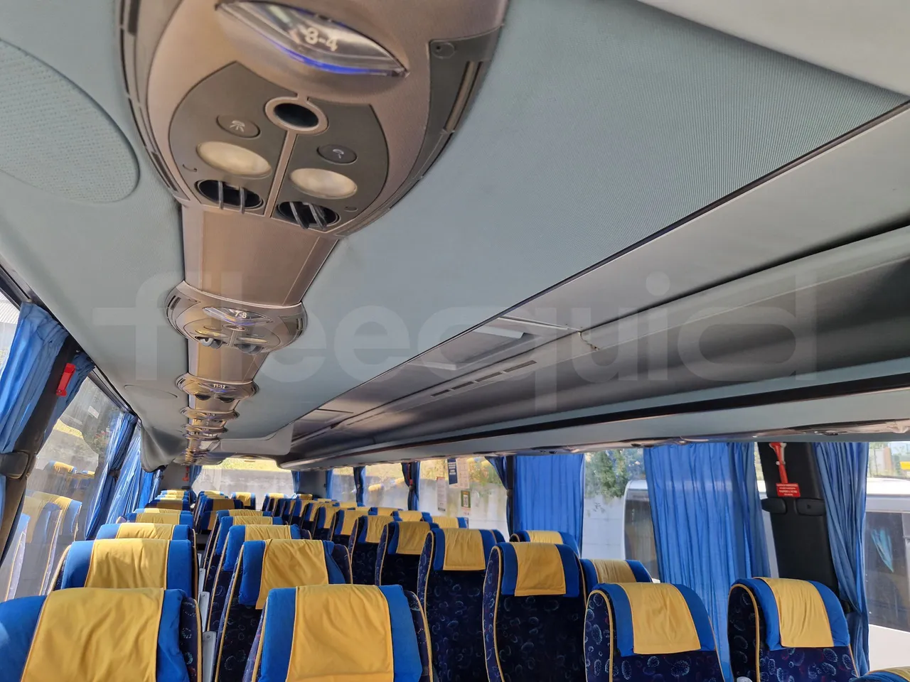 Irizar Scania K380EB - EUR4 - 279kW - 12m - camera accessories photo