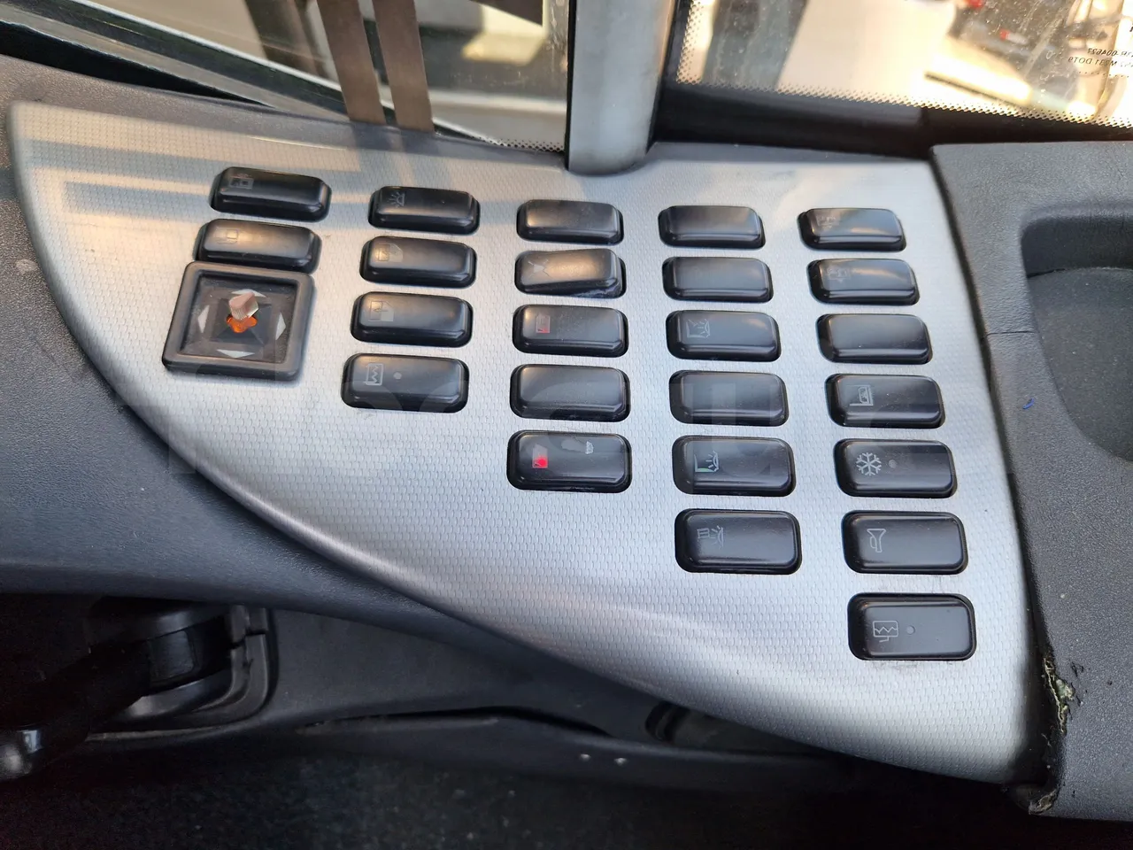 Irizar Scania K380EB - EUR4 - 279kW - 12m - onboard devices 2