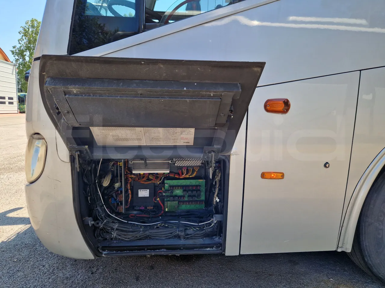 Irizar Scania K380EB - EUR4 - 279kW - 12m - external compartments photo