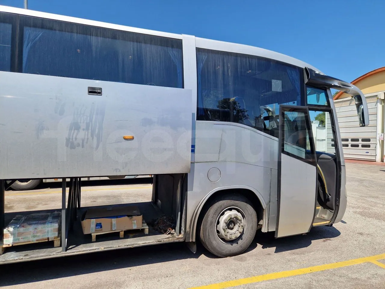 Irizar Scania K380EB - EUR4 - 279kW - 12m - platform open photo