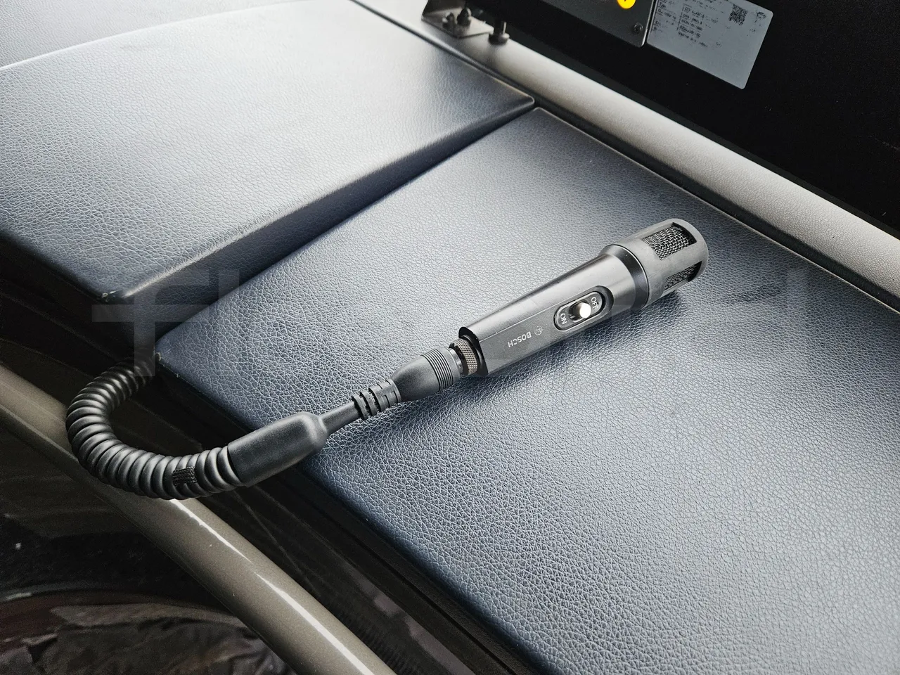 Neoplan Skyliner L- EURO 6 - 368 kW - 14.00m - hostes microphone accessories photo