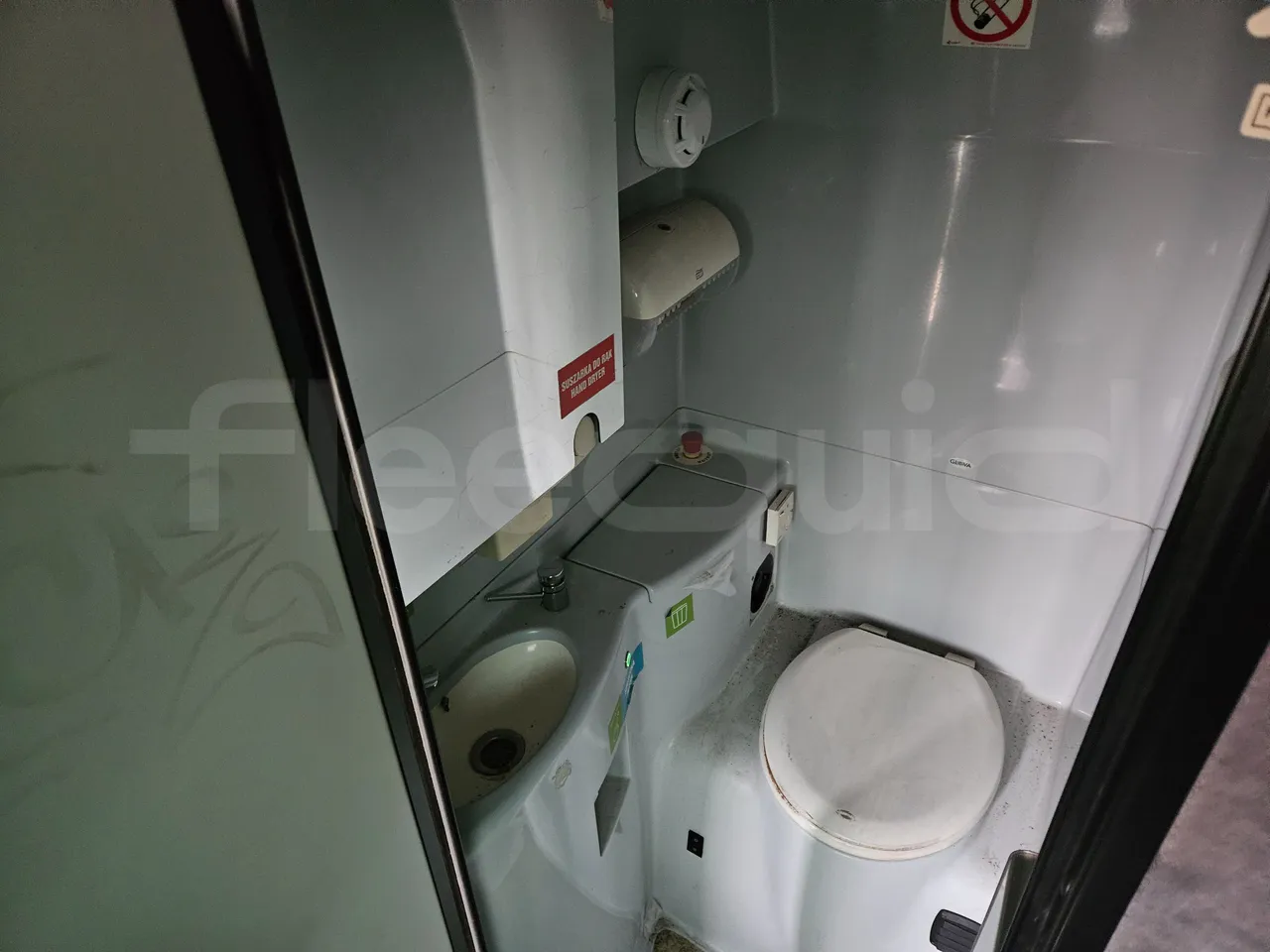 Neoplan Skyliner L- EURO 6 - 368 kW - 14.00m - toilette accessories photo
