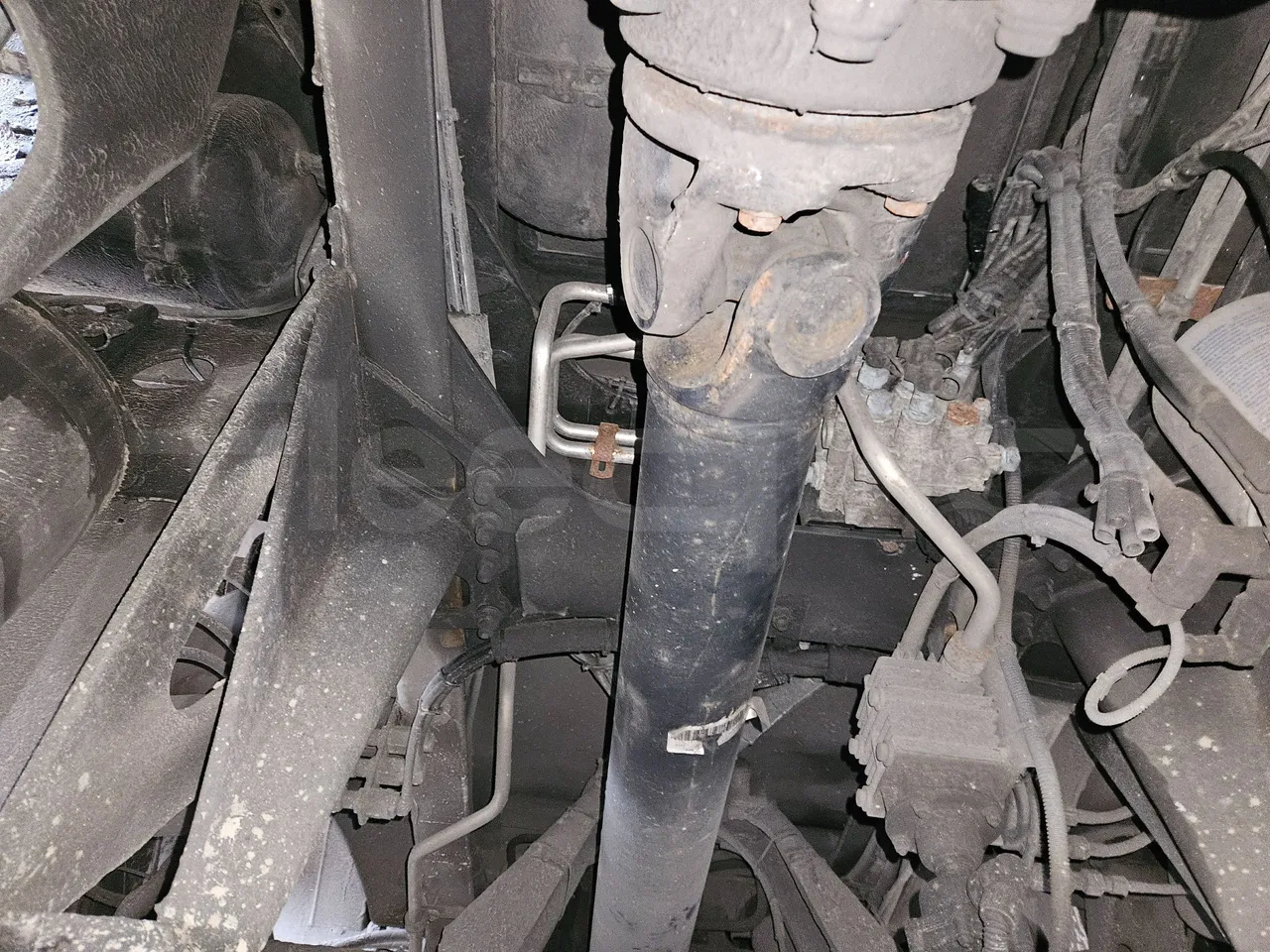 Neoplan Skyliner L- EURO 6 - 368 kW - 14.00m - driveshaft photo