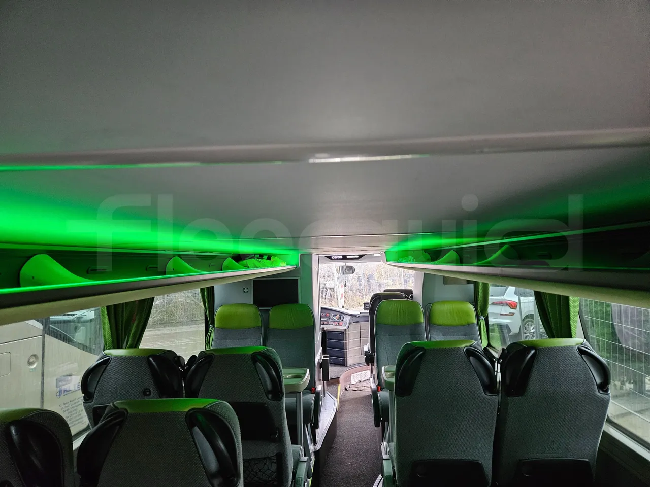 Neoplan Skyliner L- EURO 6 - 368 kW - 14.00m - overhead compartments photo