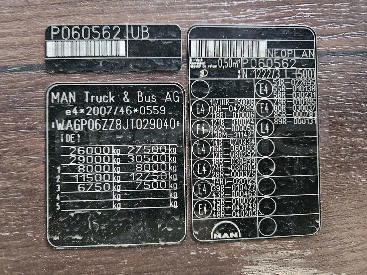 Neoplan Skyliner L- EURO 6 - 368 kW - 14.00m - vehicle plate photo