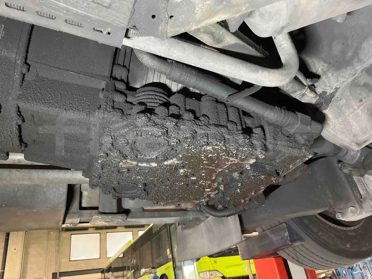 Heuliez GX127 GX127  - Euro5 - 160kW - 9.420mt - gearbox photo