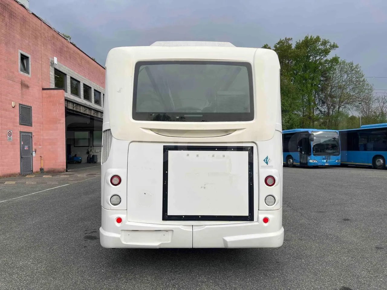 Heuliez GX127 GX127  - Euro5 - 160kW - 9.420mt - rear hatch closed