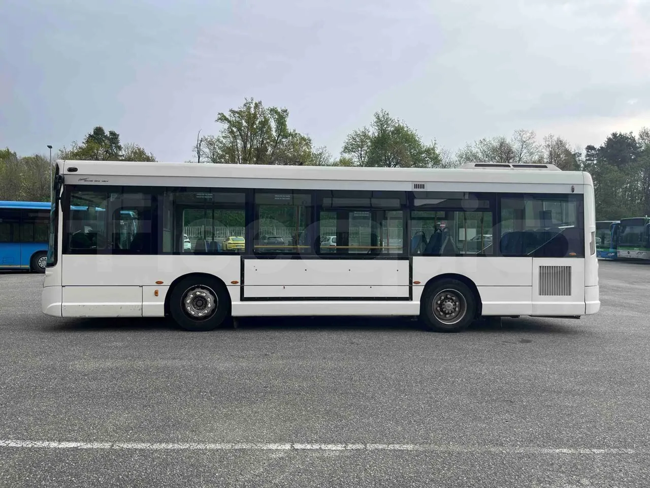 Heuliez GX127 GX127  - Euro5 - 160kW - 9.420mt - left side photo