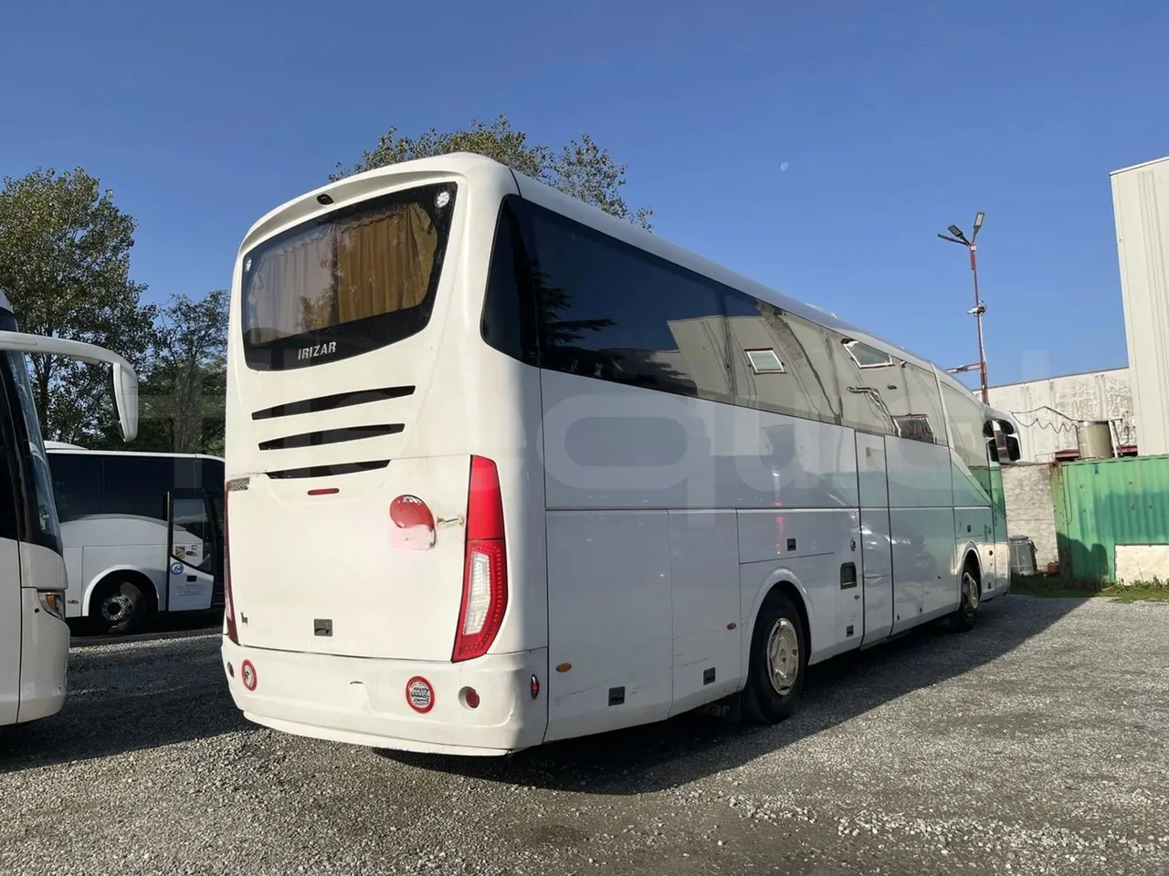 Irizar i6 M325-10 - EUR5 -  324kW - 12.2m - 3/4 right rear doors closed