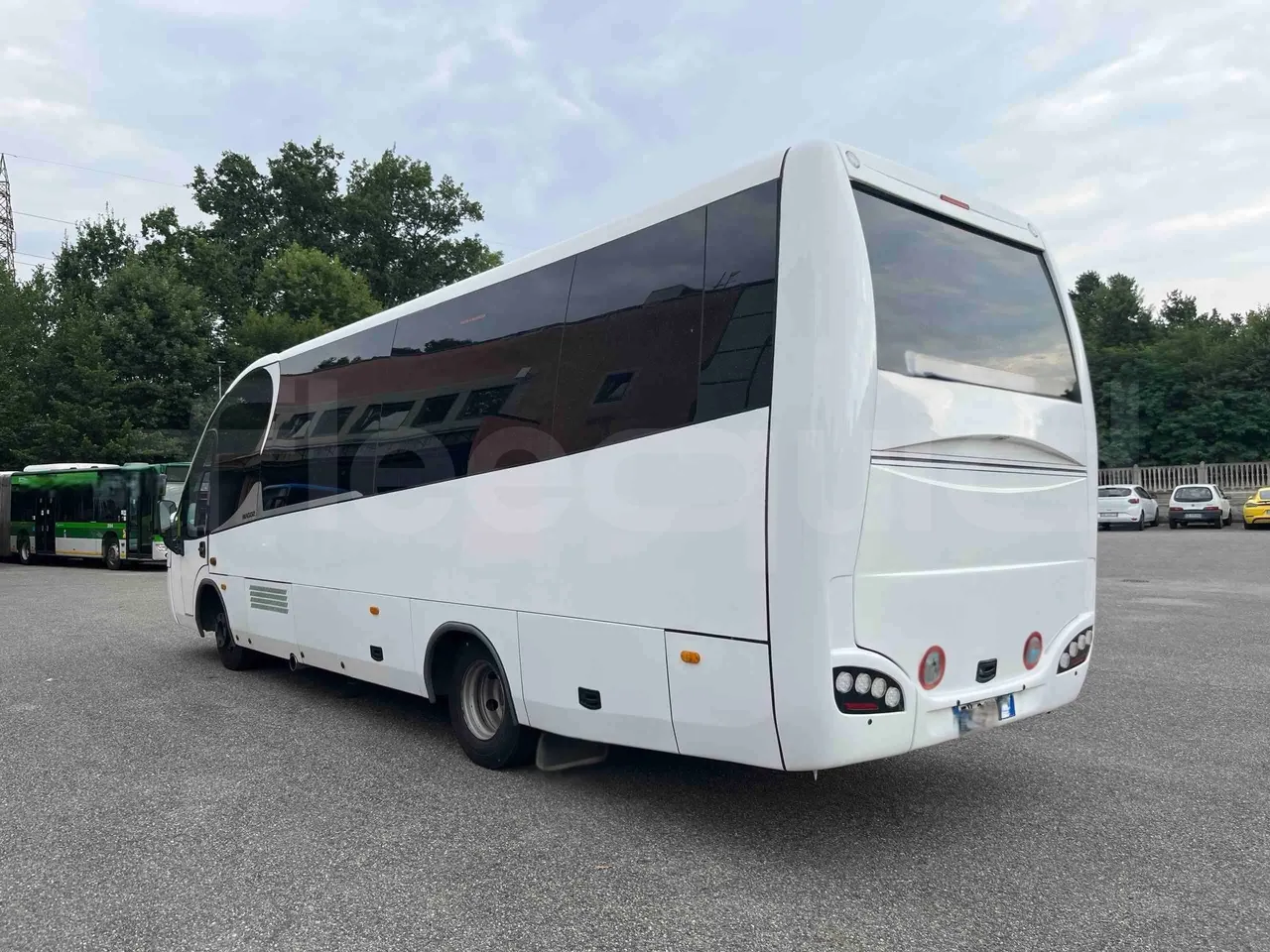 Iveco Mago 2 - 3/4 Rear Left Side