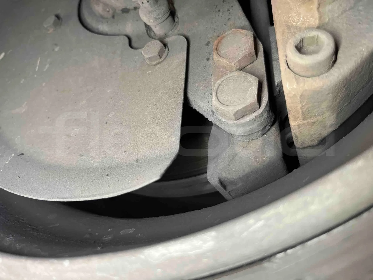 Iveco Mago 2 - Second Axle Discs Left Side
